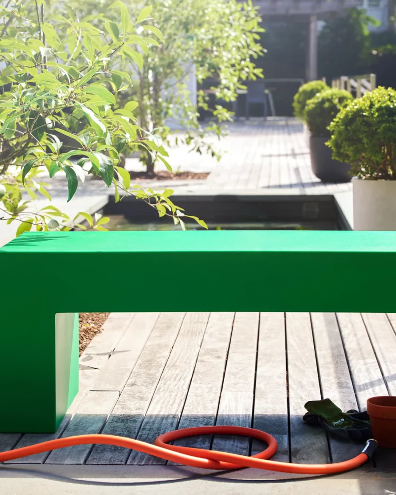 Heller_SU22_1035_Vignelli_Bench_Small_Green_392